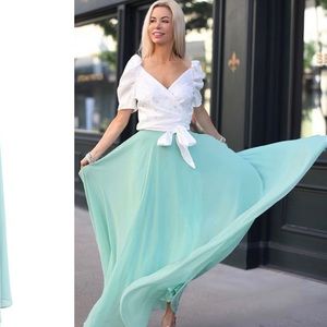Chicwish Timeless Favorite Chiffon Maxi Skirt in Mint NWT